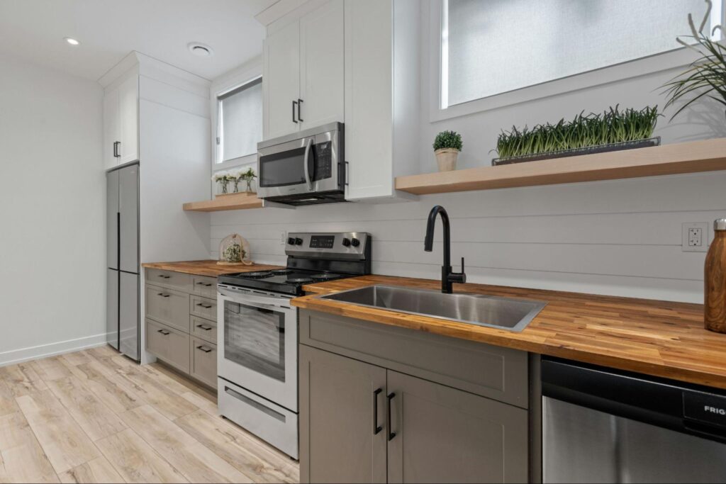 a newly remodelled kitchen by IVCG with entirely new kitchen plumbing installation and repiping