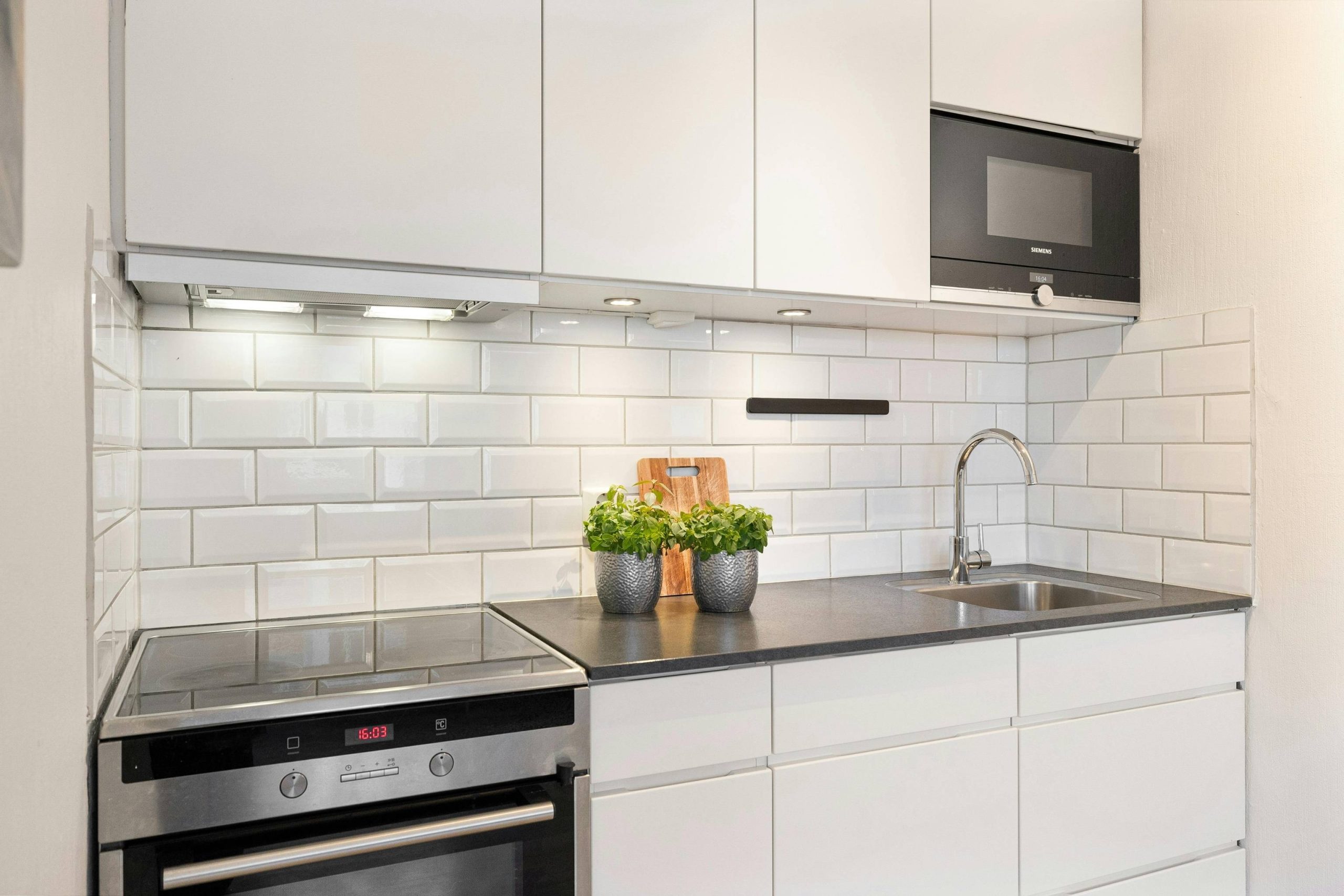 tiling and splashback tiling and splashback